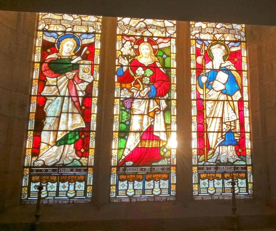 St James House - Truly Heavenly Hereford Bagian luar foto