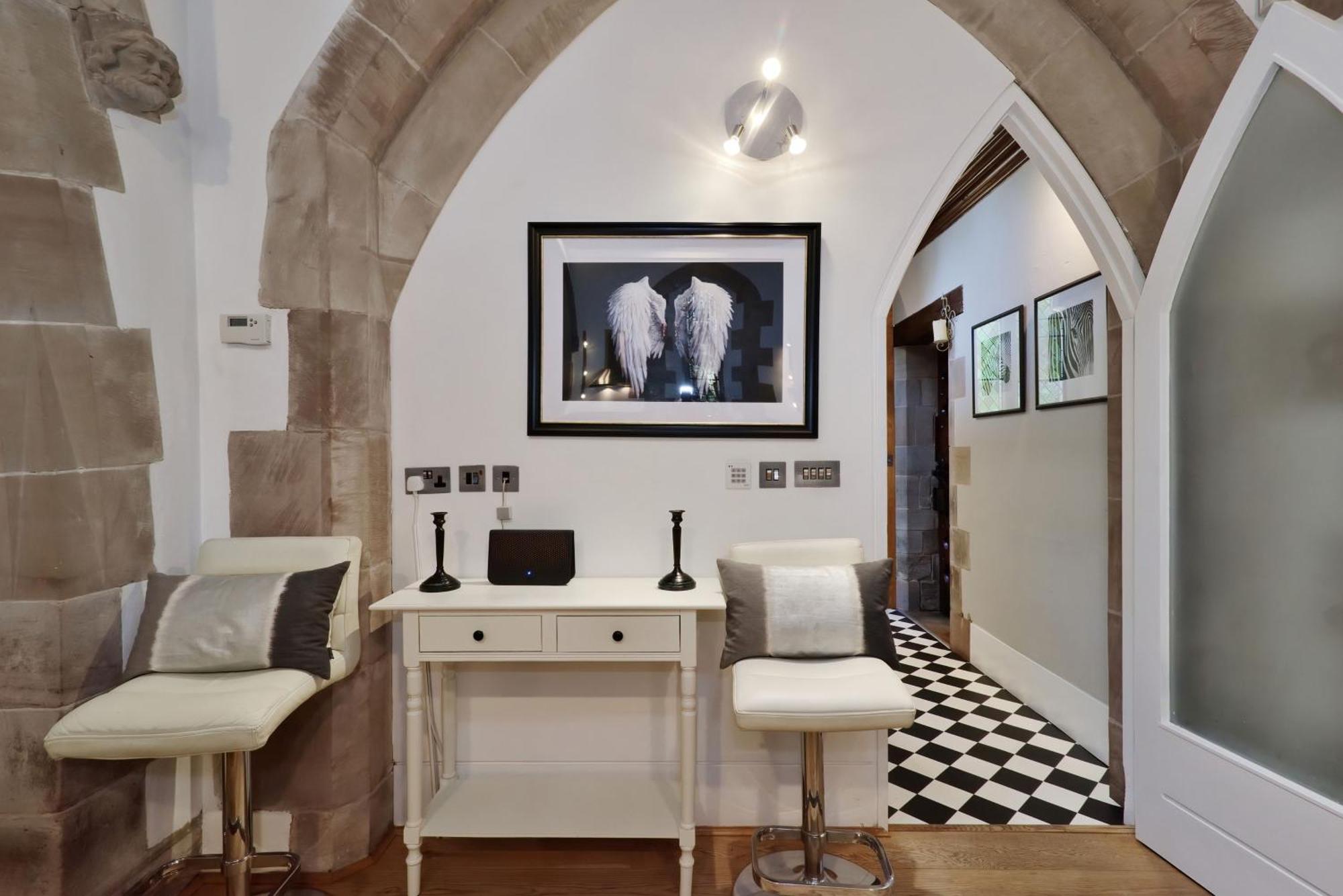 St James House - Truly Heavenly Hereford Bagian luar foto